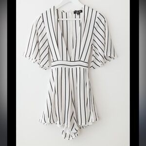 36.5 White black stripes deep v romper overall jumpsuit shorts